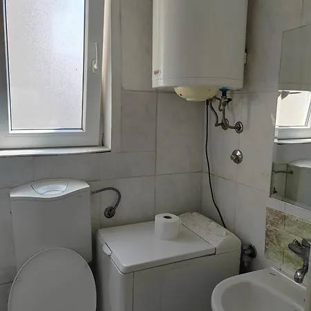 Silicon Alley - Center Apartment