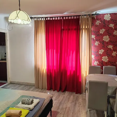 Silicon Alley - Center